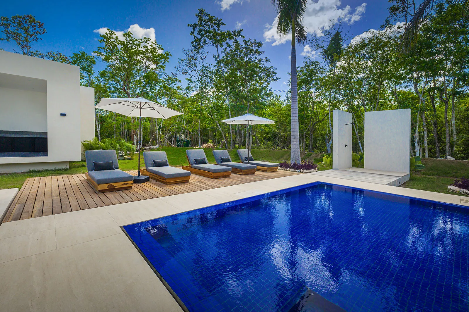 L'and at Mariposa — exterior view — luxury villa in Cozumel