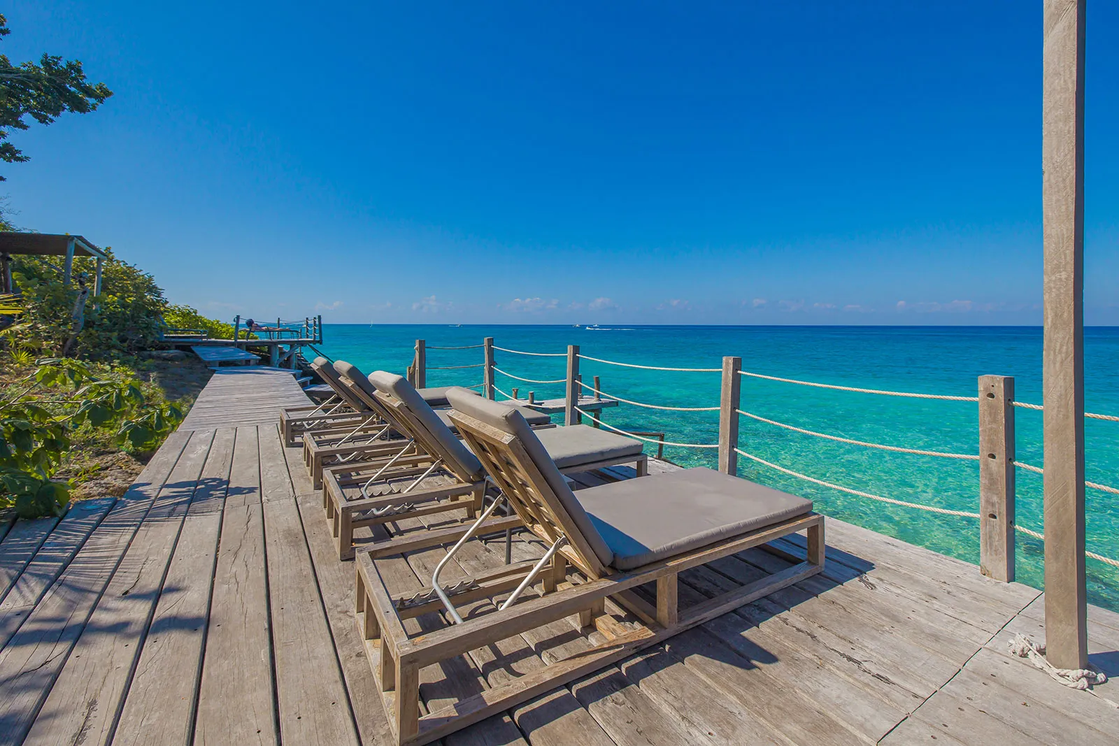 Villa Sara — outdoor living and pool area — luxury villa in Cozumel